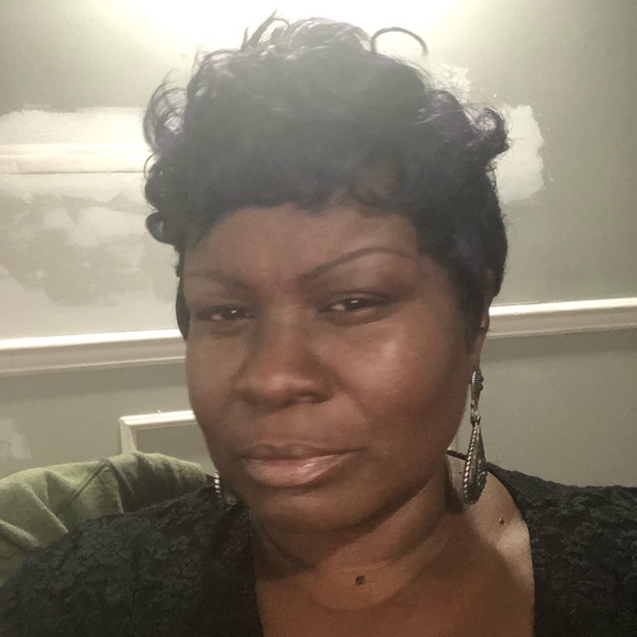 Meet your Posher, Bonnett - Picture 1 of 1